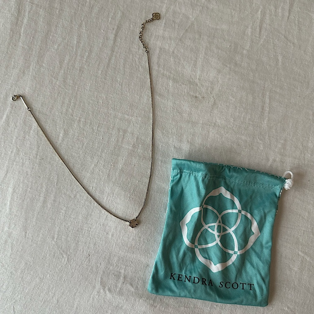 Kendra Scott Pendant Necklace